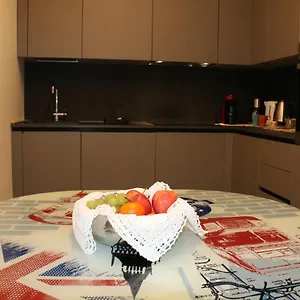 Al Grattacielotrenta , Verona Italy